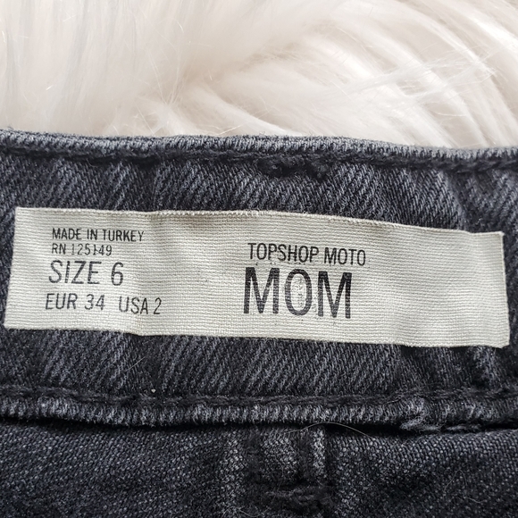 Topshop Embroidered Moto Mom Cutoff Shorts 2 - Picture 6 of 6